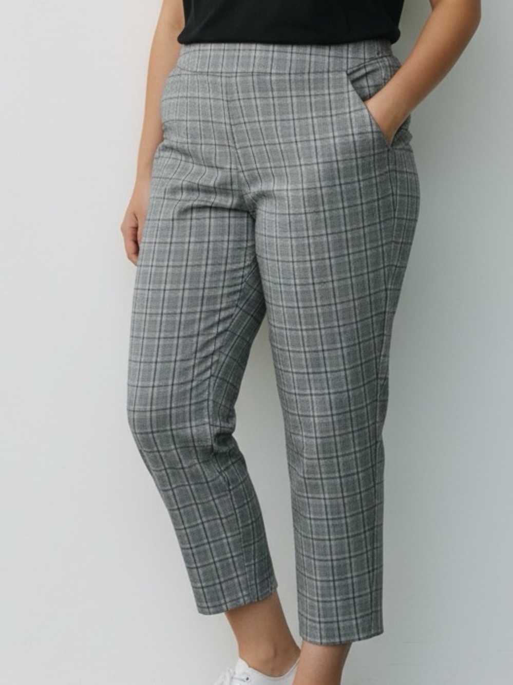 🫶🏻 Terra & Sky Gray Plaid Ankle Pants 4X (28W-30W)